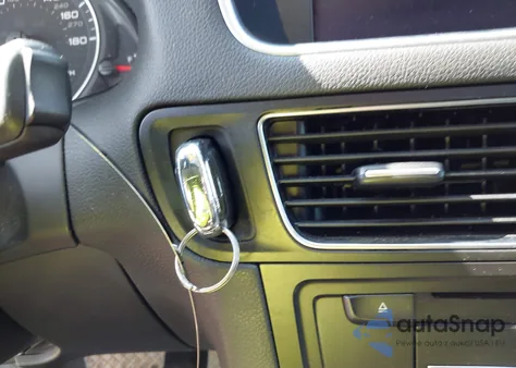 2011 Audi Q5 3.2 Premium Plus z USA, uszkodzony, nr VIN WA1DKAFP2BA049827